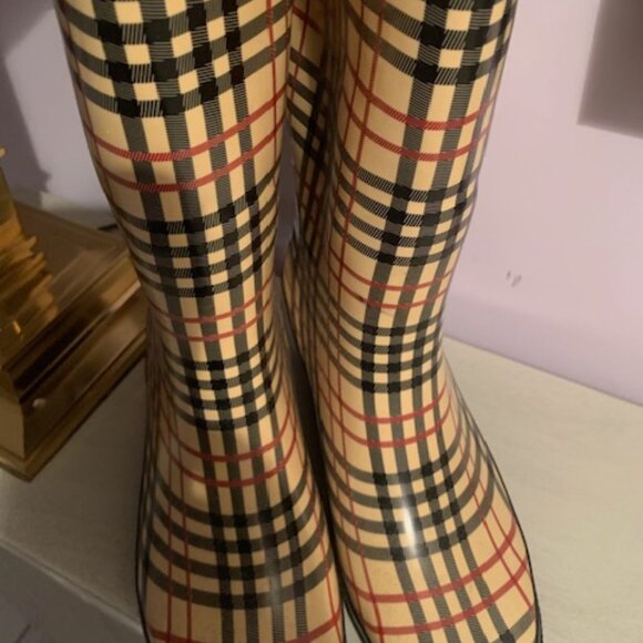 Women's Rain Boots/Wedge! - Picture 2 of 5